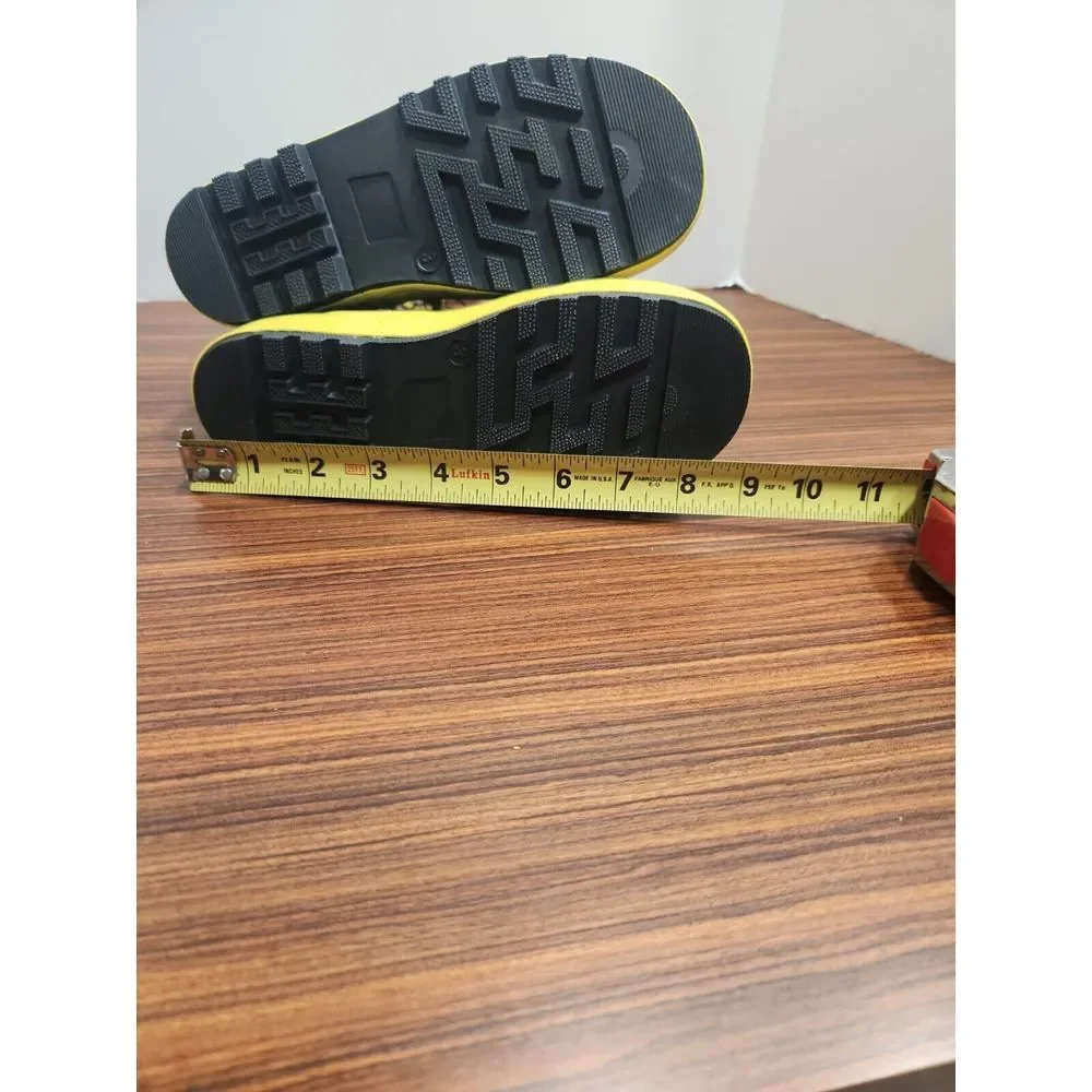 K Komforme Kids Rubber Rain Boots Fire Chief w/ Easy On Handle - Size 3‎
